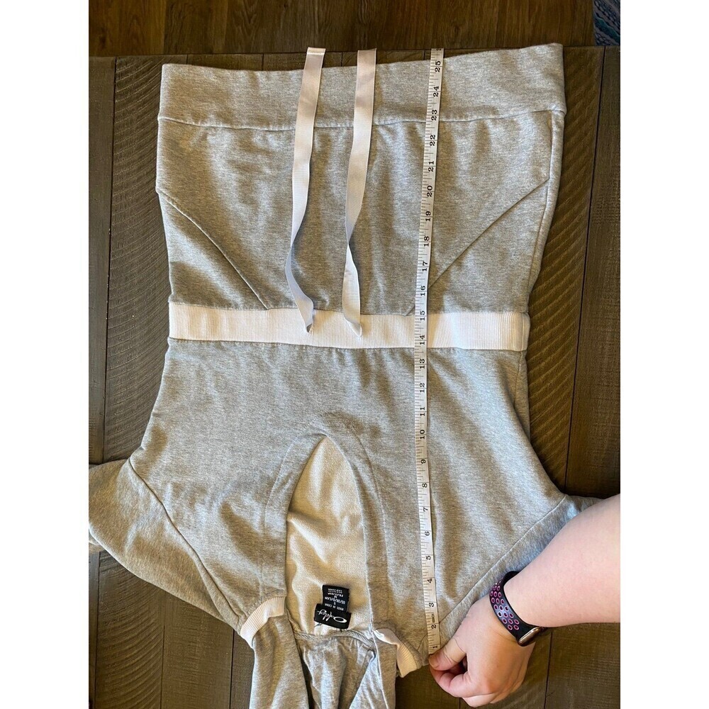 Oakley v-neck hoodie with tie waist - Picture 9 of 10